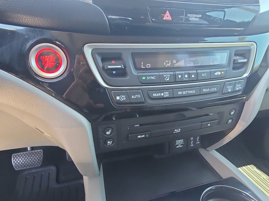 Used 2018 Honda Pilot Elite image 21