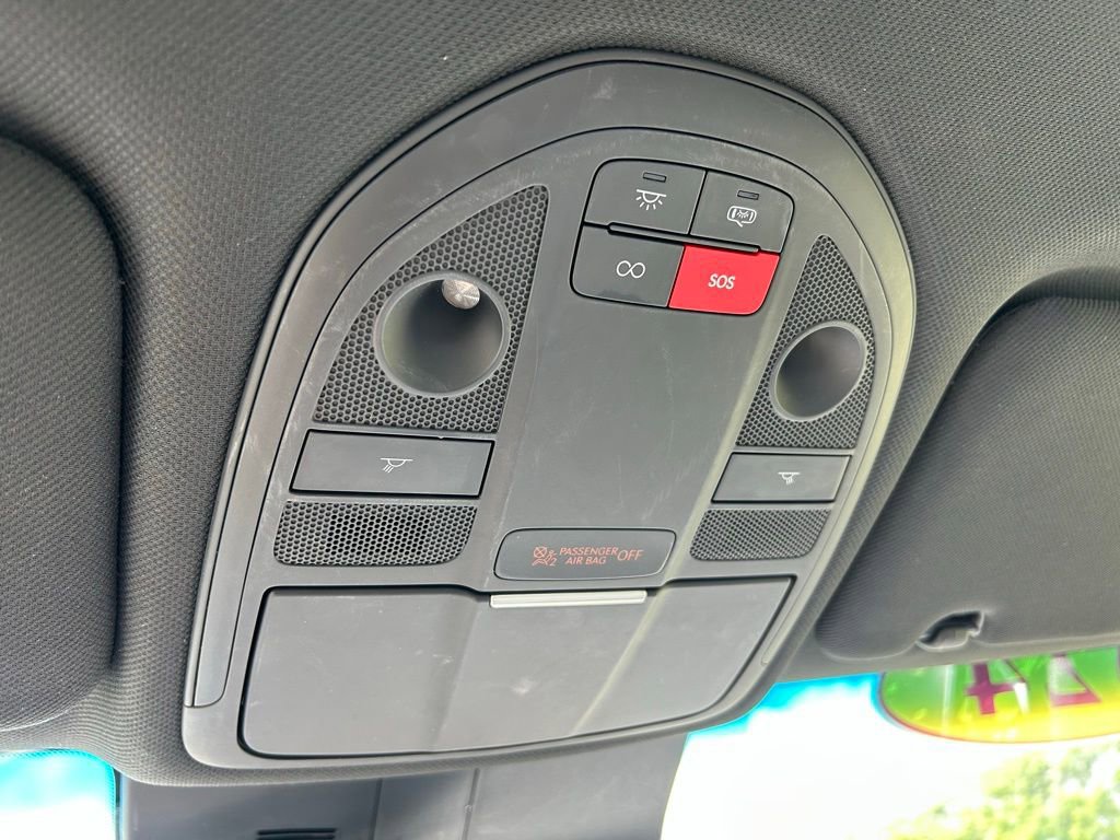 Used 2024 Genesis G70 2.5T image 30