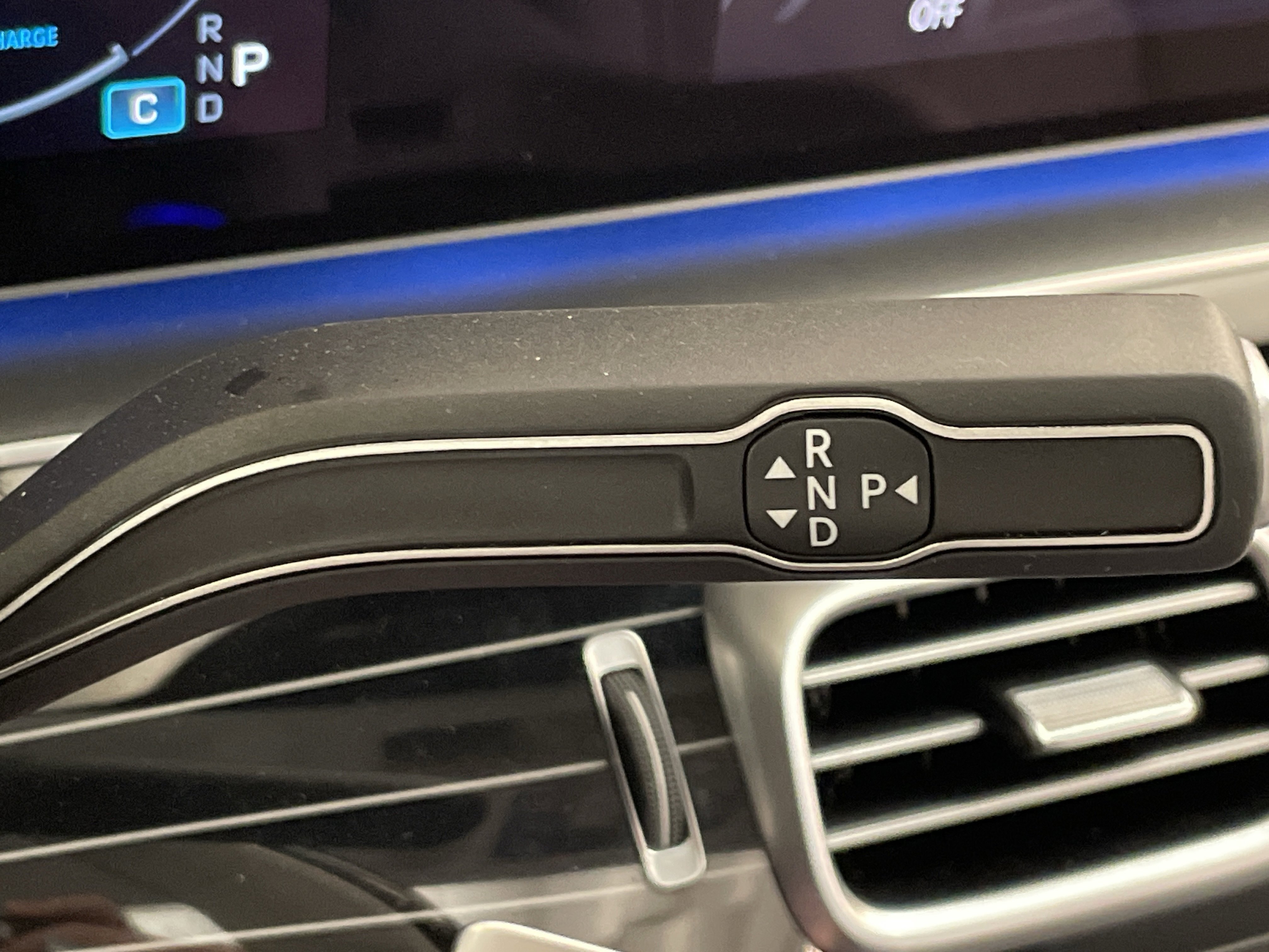 Certified 2025 Mercedes-Benz Maybach GLS 600 4MATIC image 28