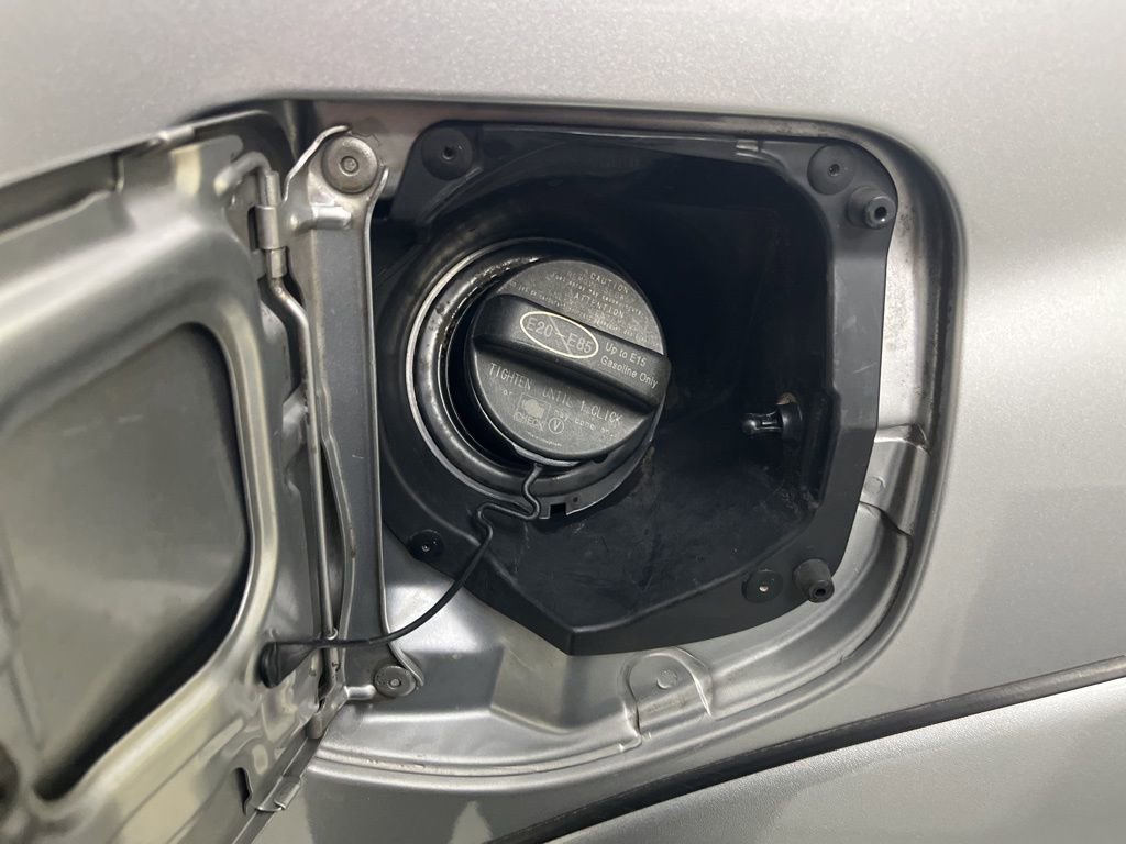 Used 2015 Toyota Tacoma PreRunner w/ SR5 Package RWD image 43