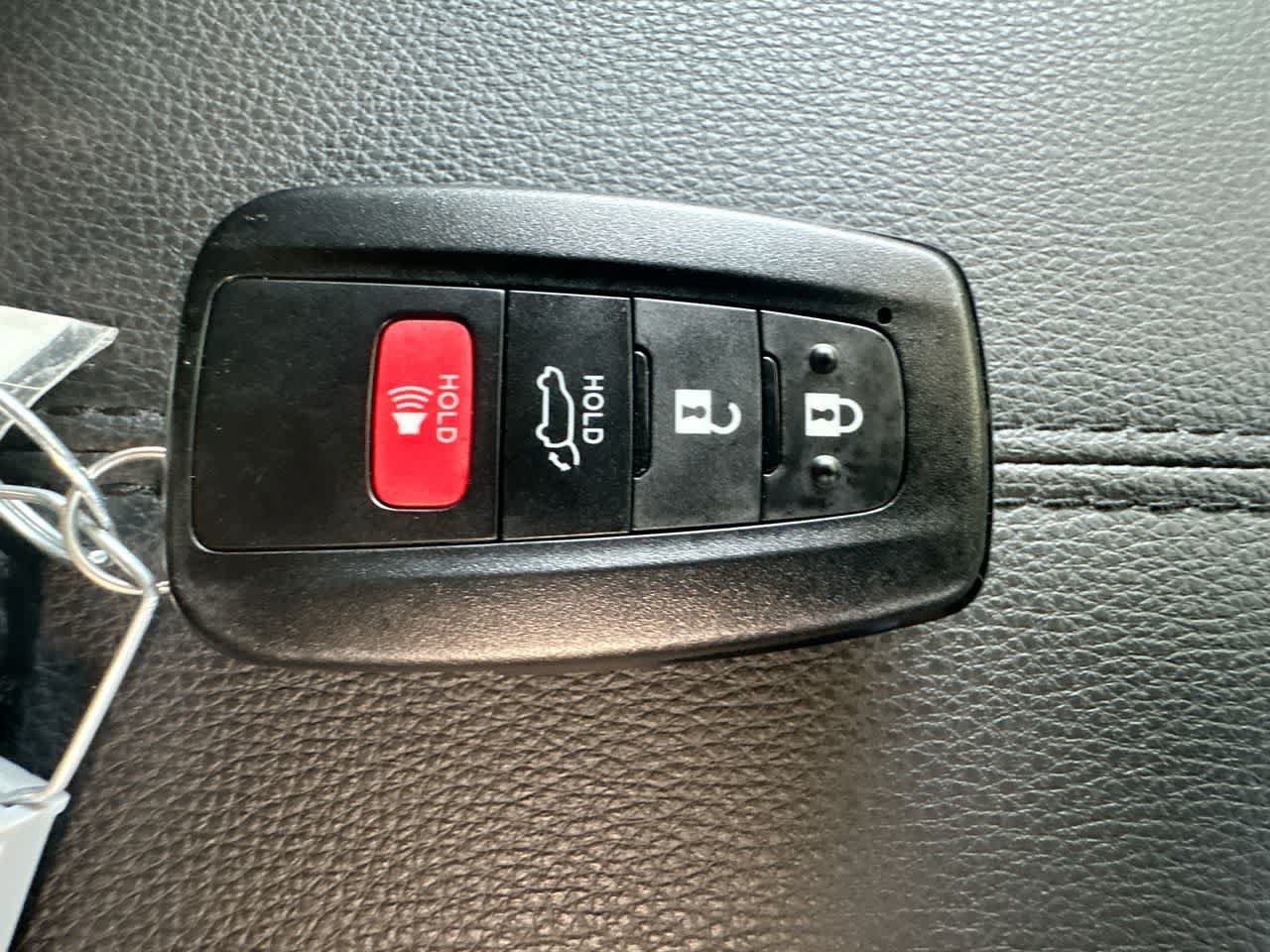 Used 2023 Toyota RAV4 XLE Premium AWD/4WD image 28