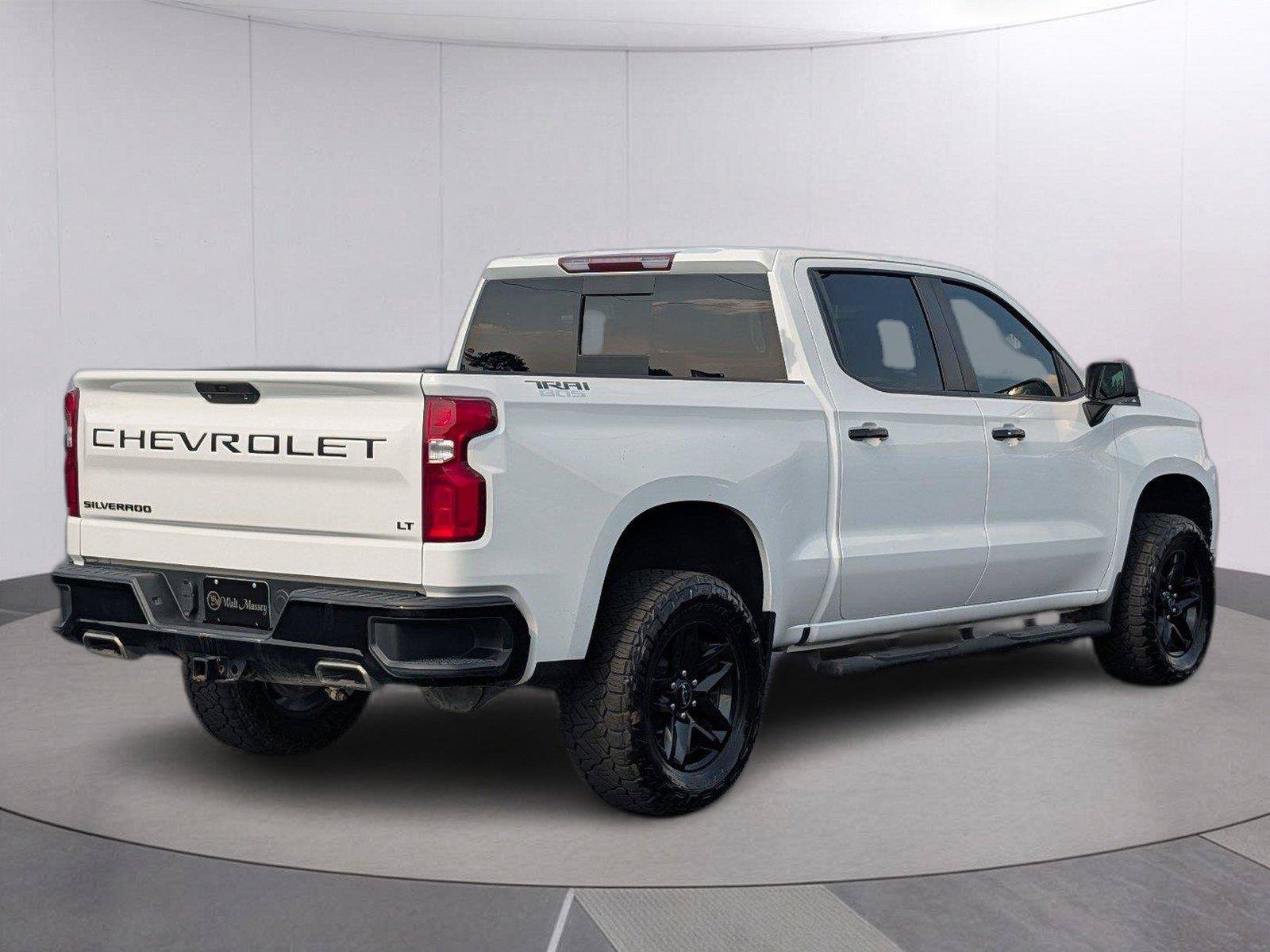 Used 2021 Chevrolet Silverado 1500 LT Trail Boss w/ Convenience Package II AWD/4WD image 6