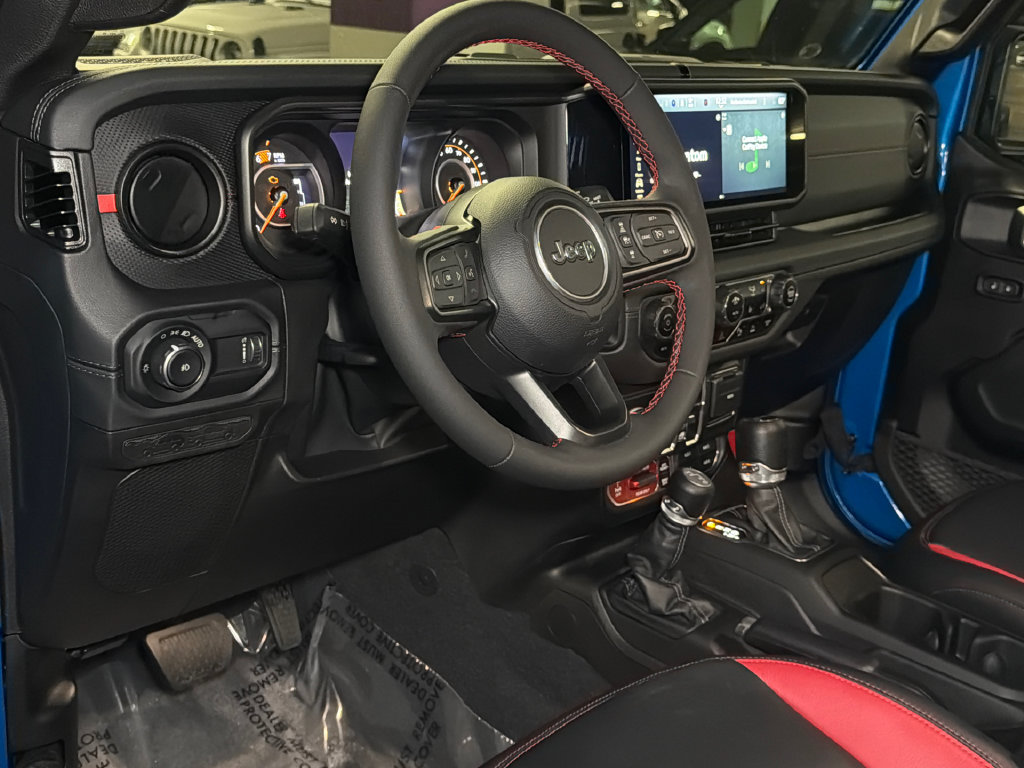 Used 2024 Jeep Wrangler Unlimited Rubicon w/ Technology Group AWD/4WD image 17