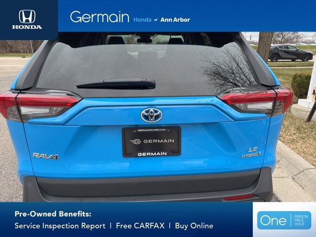Used 2021 Toyota RAV4 LE image 10