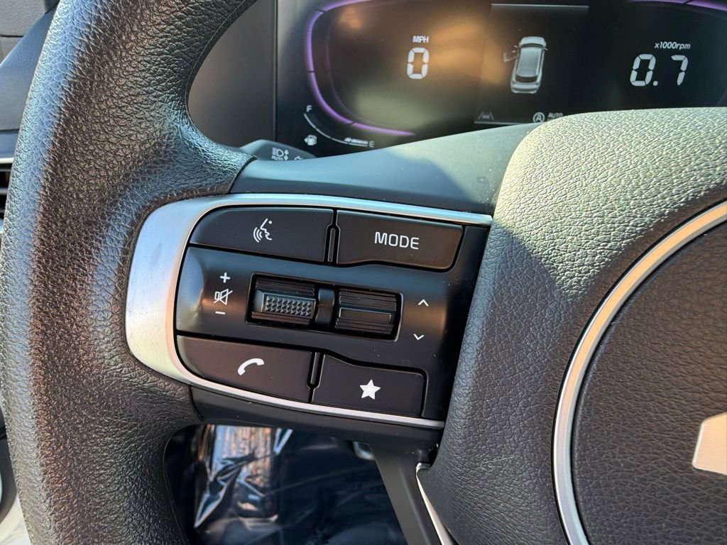 Used 2025 Kia Sportage LX AWD/4WD image 22