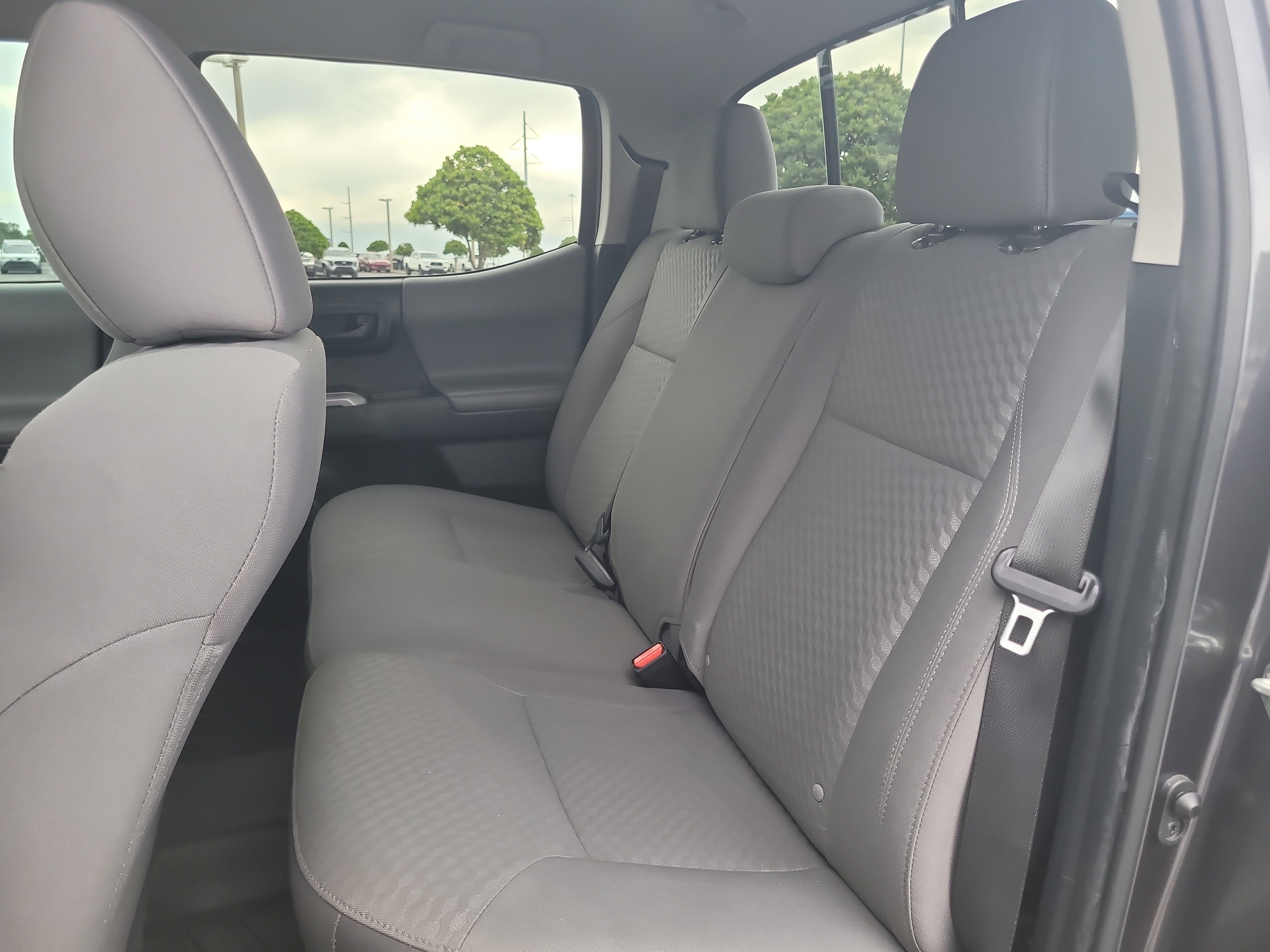 Certified 2022 Toyota Tacoma SR5 w/ Technology Package AWD/4WD image 15