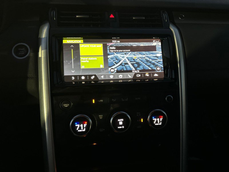 Used 2017 Land Rover Discovery HSE image 47