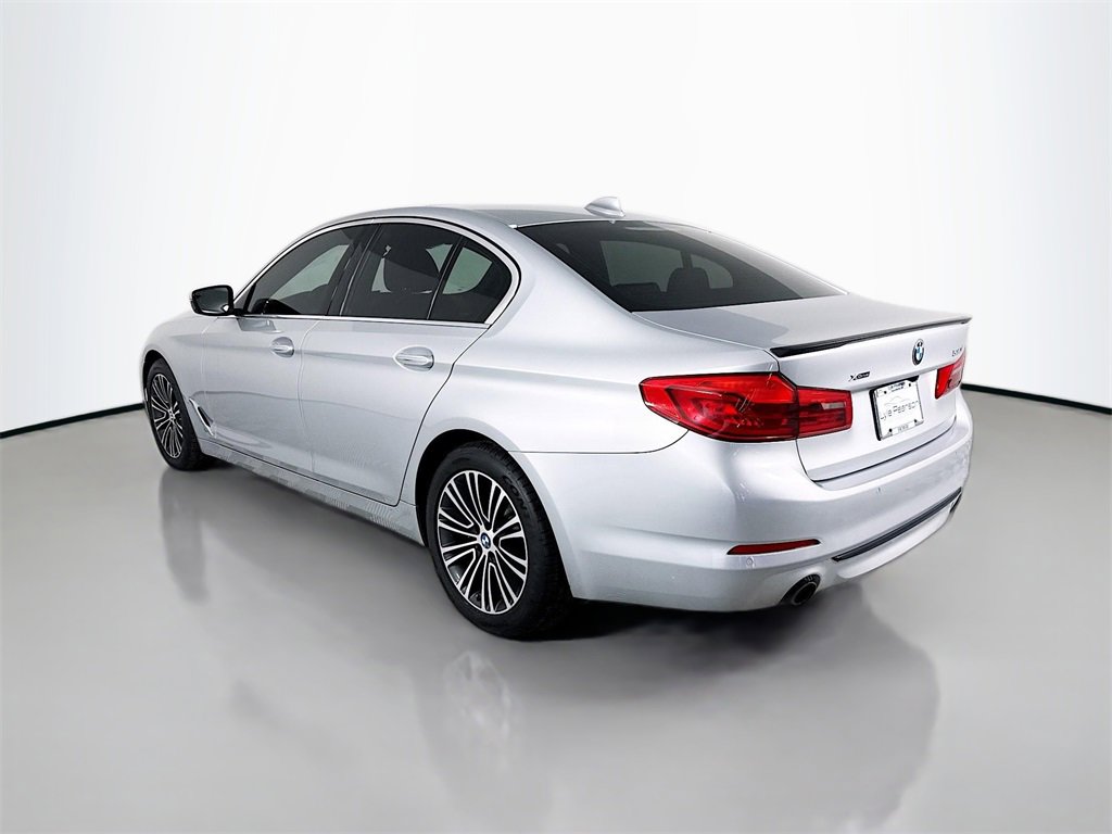 Used 2018 BMW 530i xDrive image 3