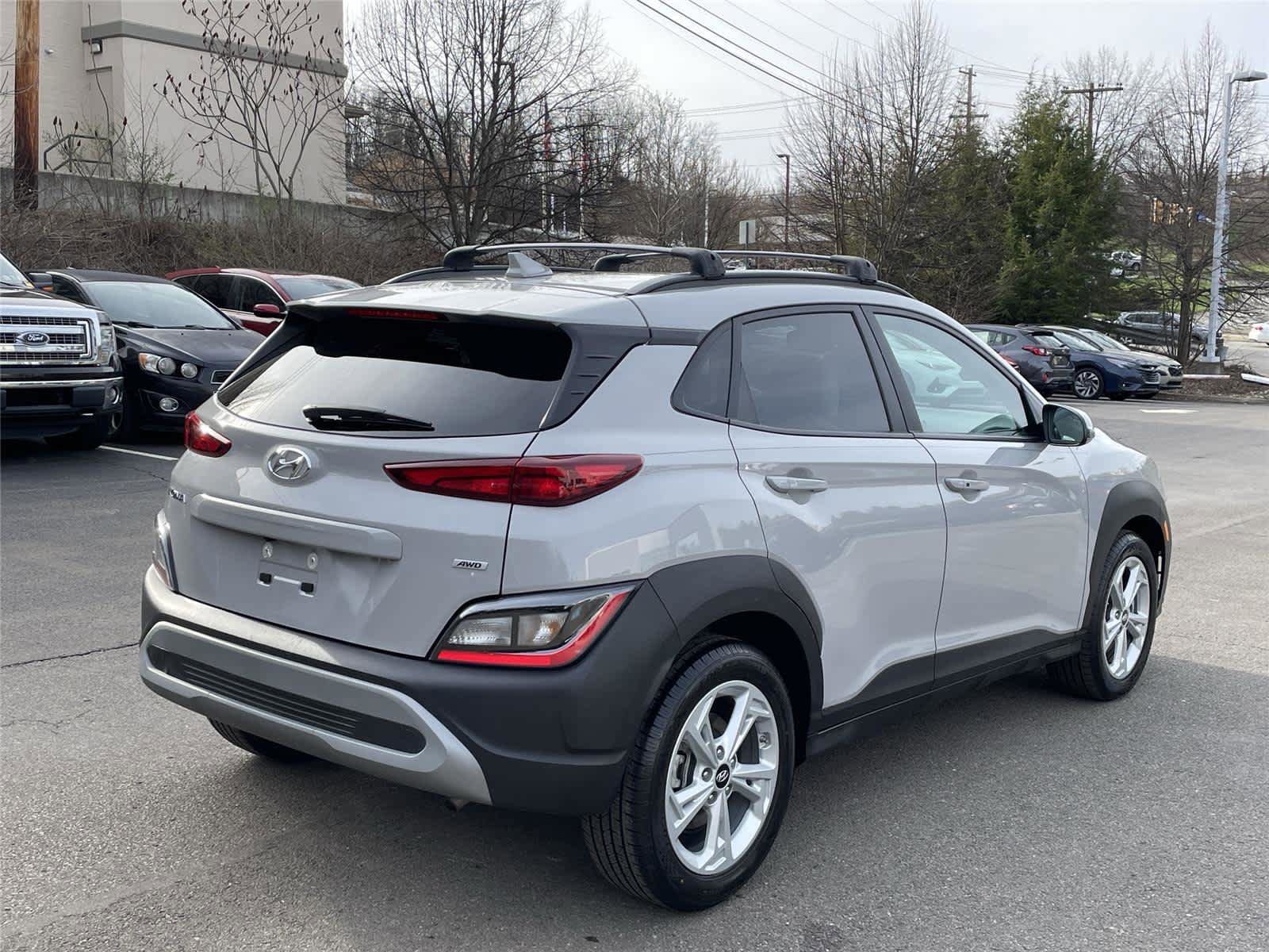 Used 2023 Hyundai Kona SEL image 5
