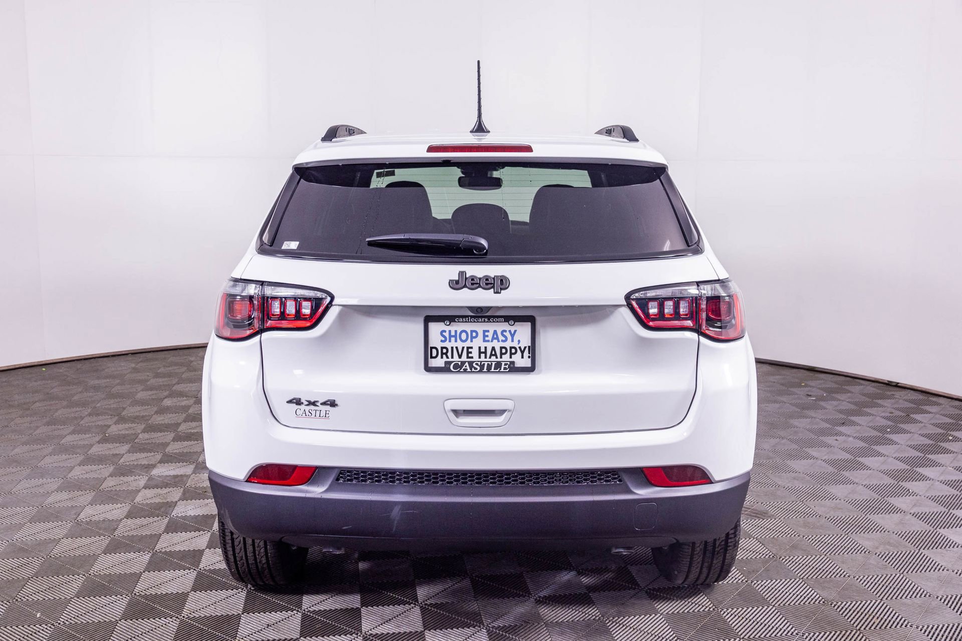 New 2026 Jeep Compass Latitude image 10