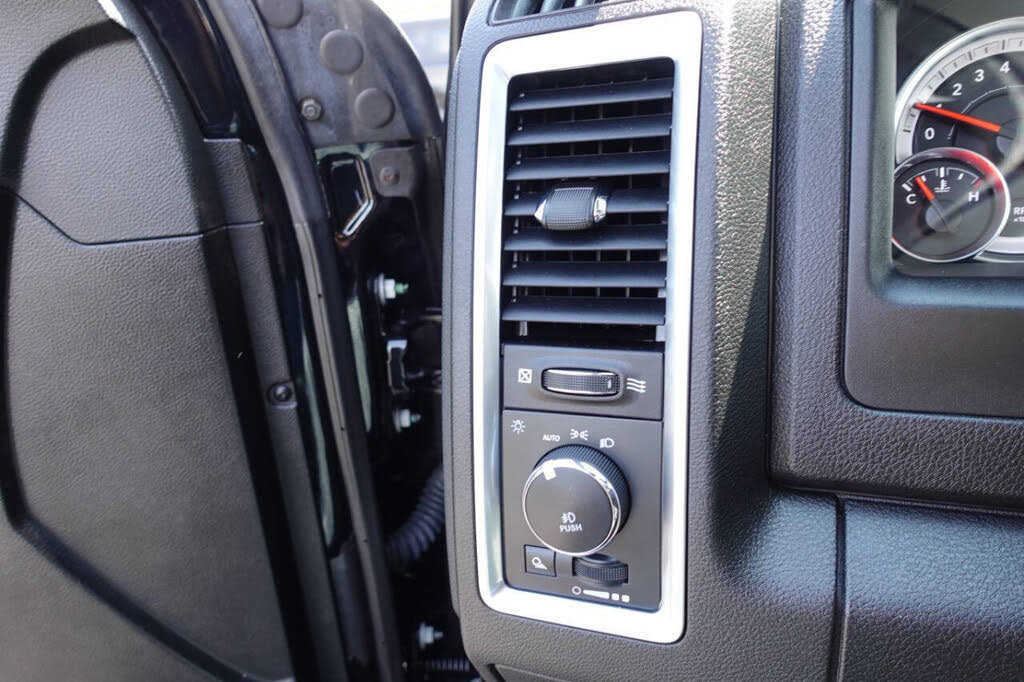 Used 2023 RAM 1500 Warlock AWD/4WD image 62