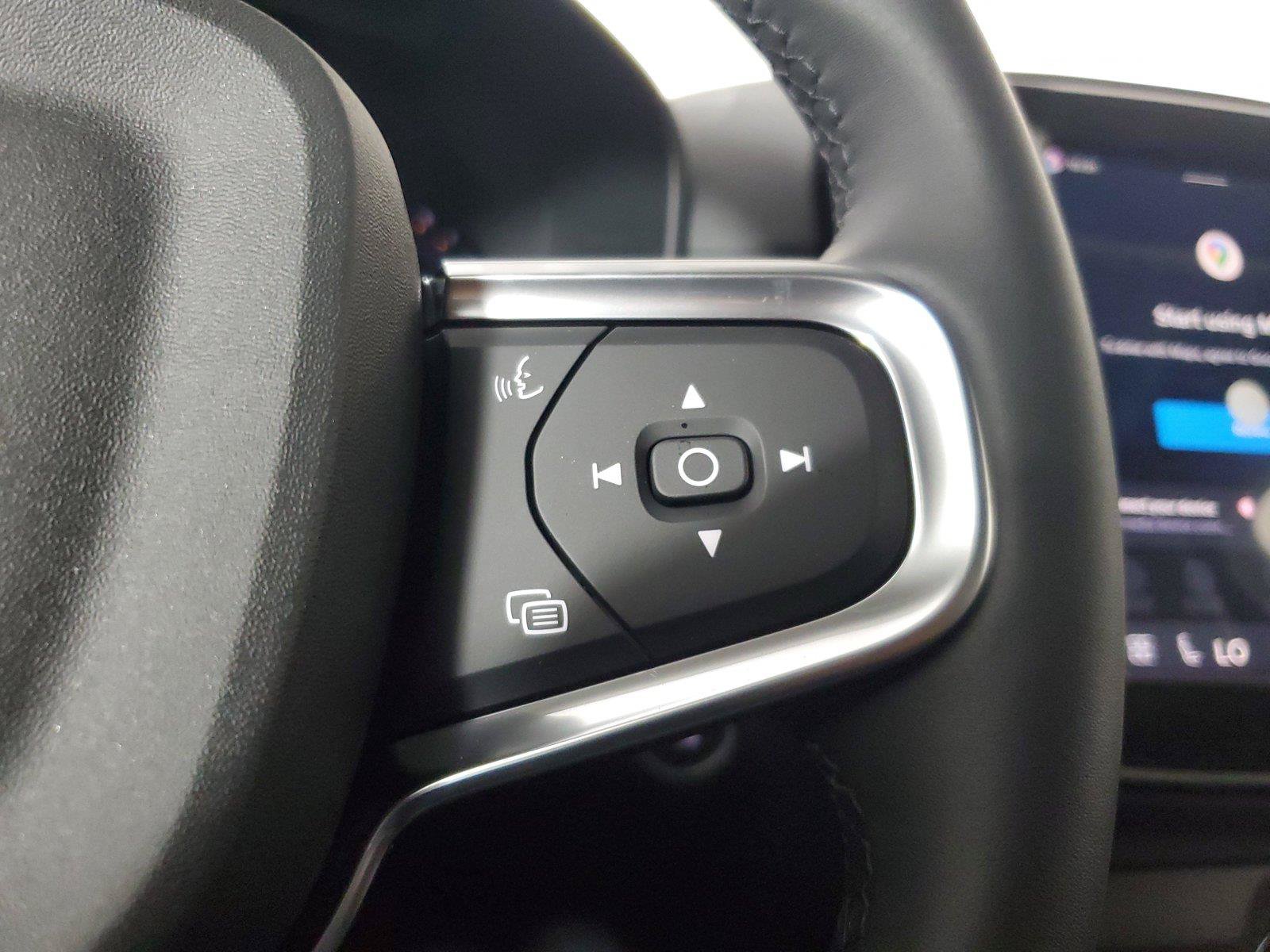 Used 2026 Volvo XC40 B5 Core AWD/4WD image 26