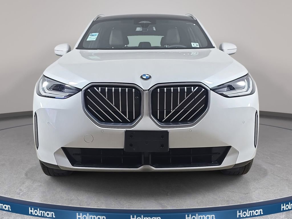 Used 2025 BMW X3 xDrive30i w/ Premium Package image 3