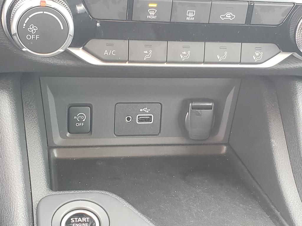 Certified 2025 Nissan Sentra S FWD image 29