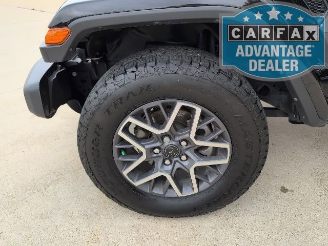 Used 2024 Jeep Wrangler Sahara w/ Technology Group image 4