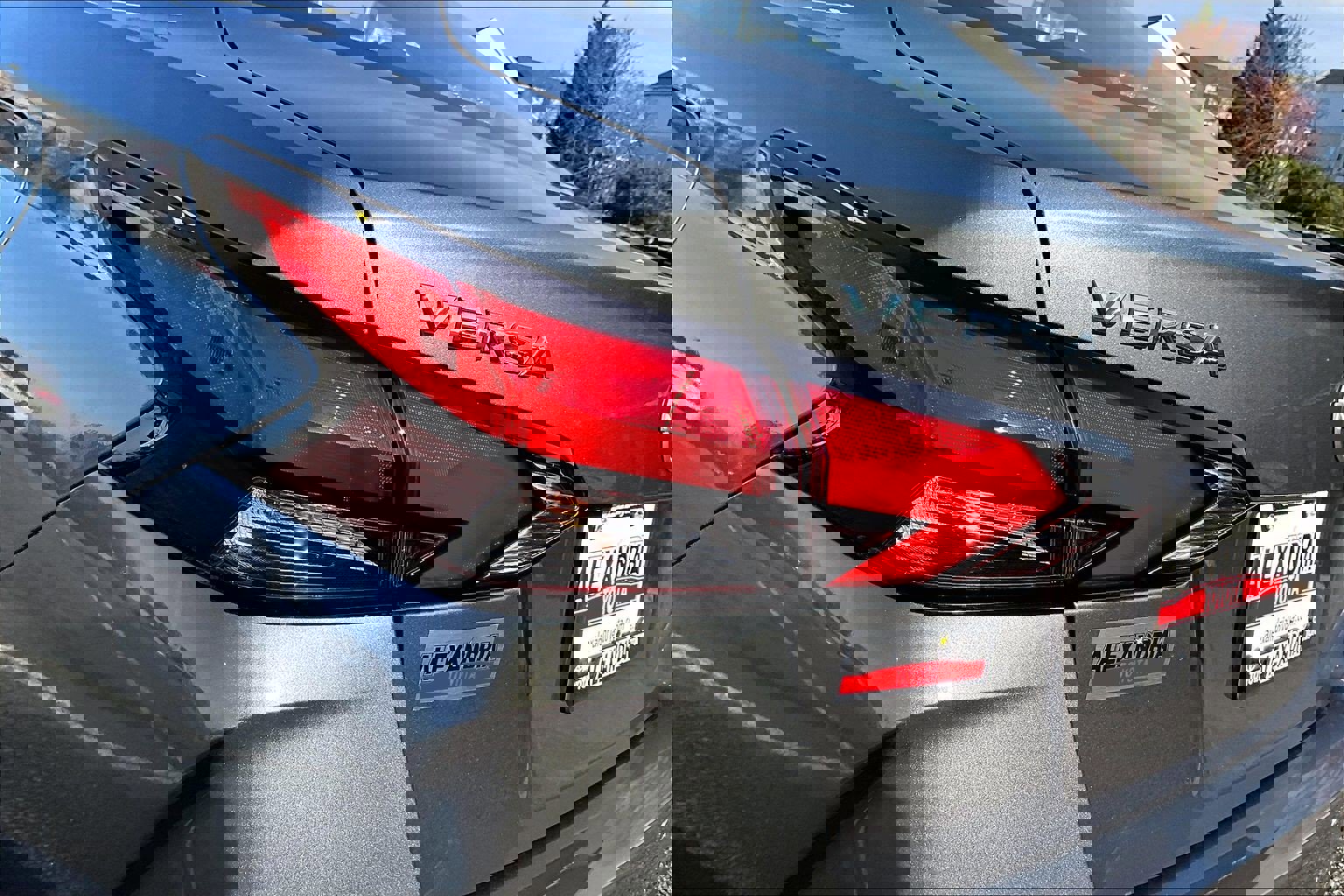 Used 2025 Nissan Versa SV image 26