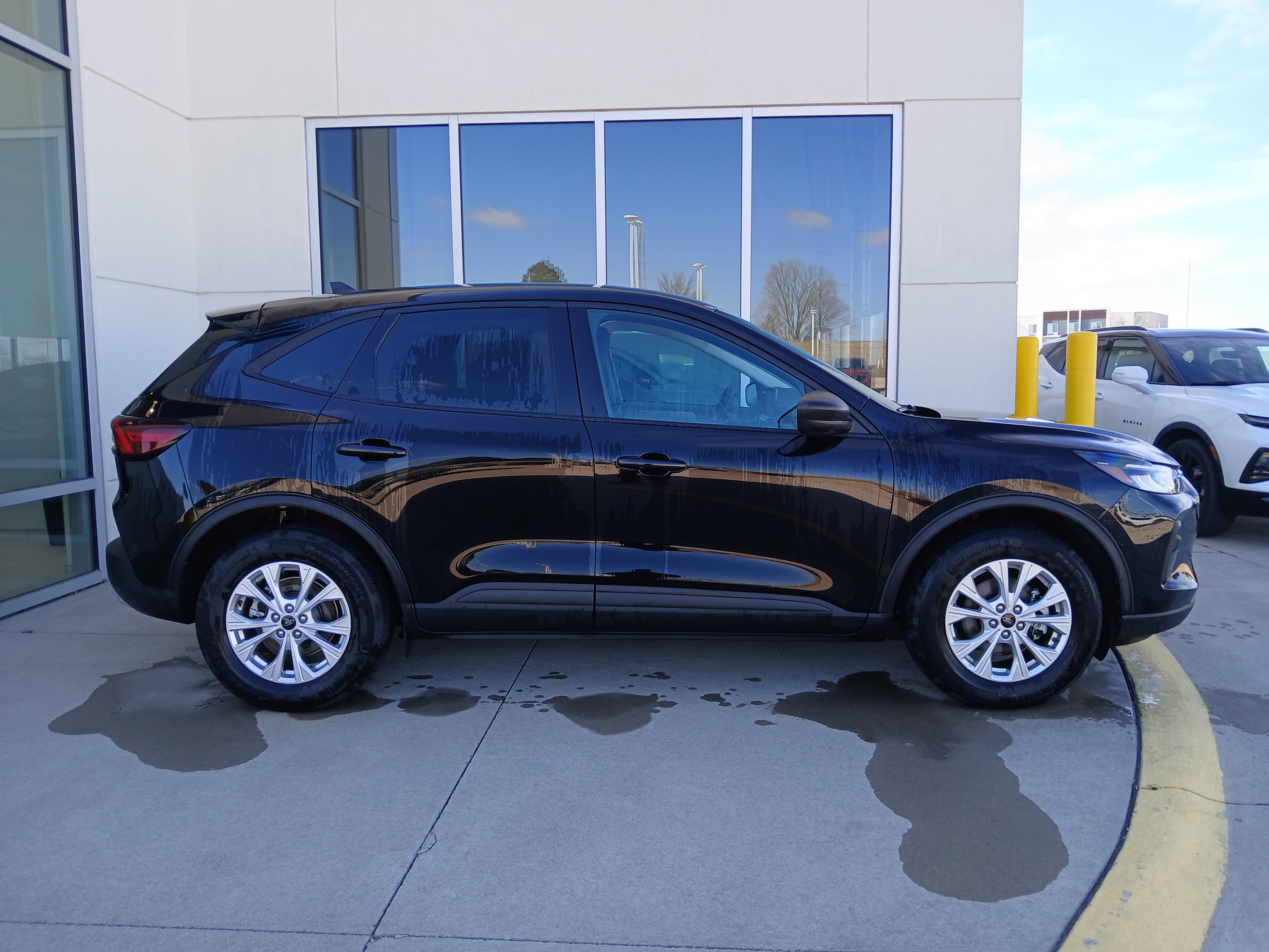 Used 2025 Ford Escape Active image 6