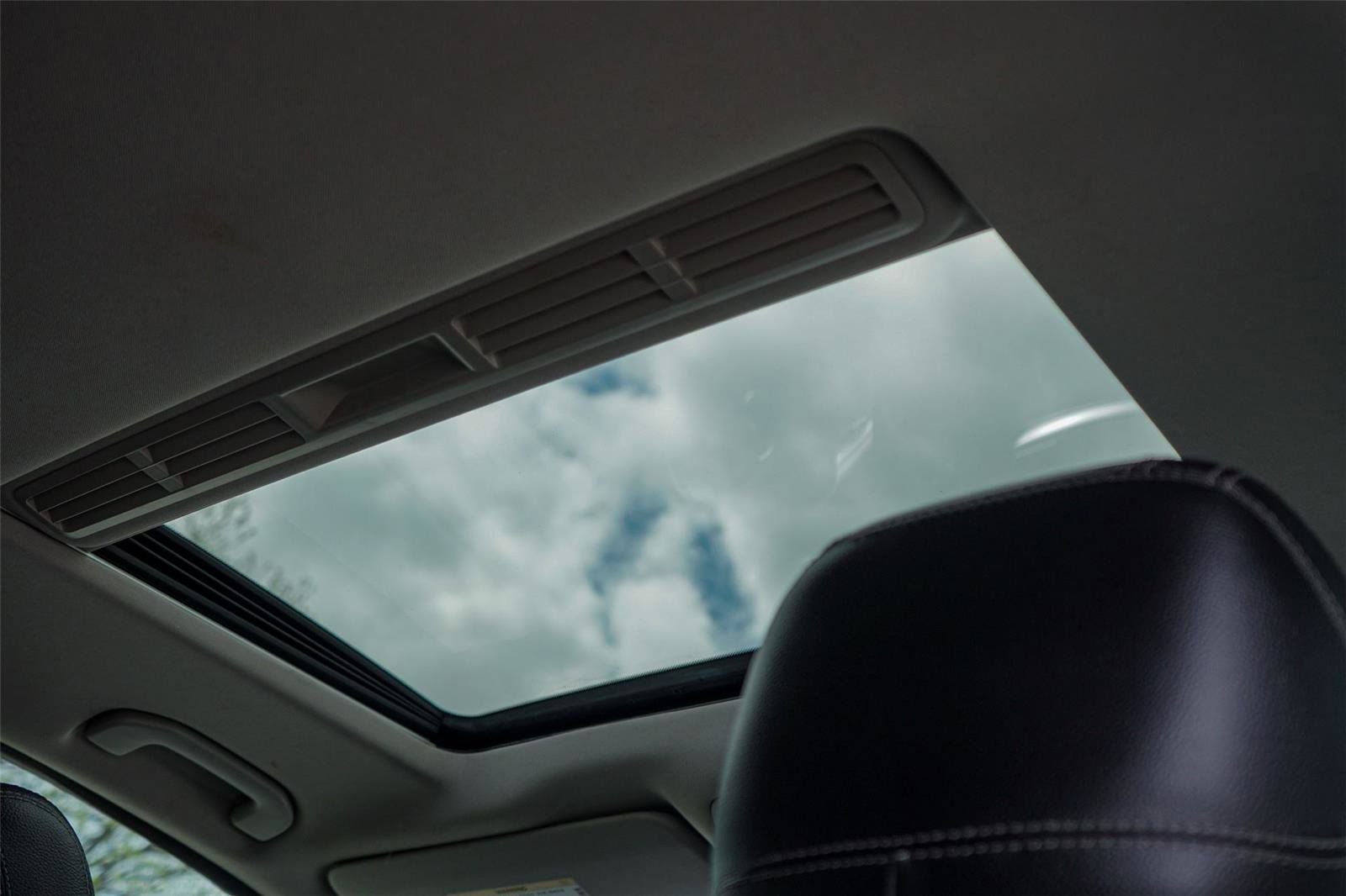 Used 2013 Mercedes-Benz ML 350 2WD image 32