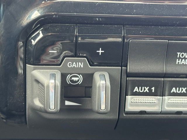 New 2025 RAM 5500 4x4 Regular Cab image 18