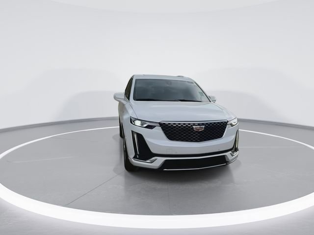Used 2024 Cadillac XT6 Luxury FWD image 3