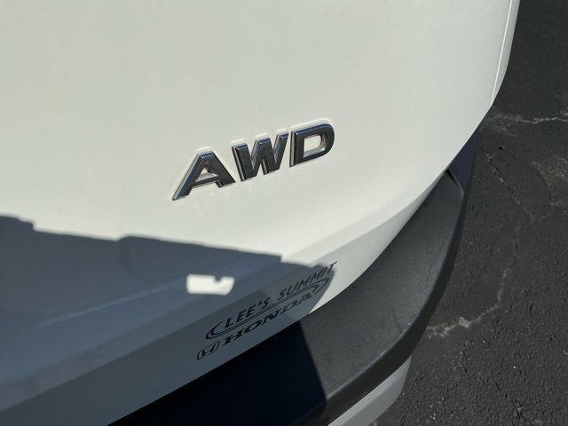 Used 2023 Nissan Rogue S AWD/4WD image 6