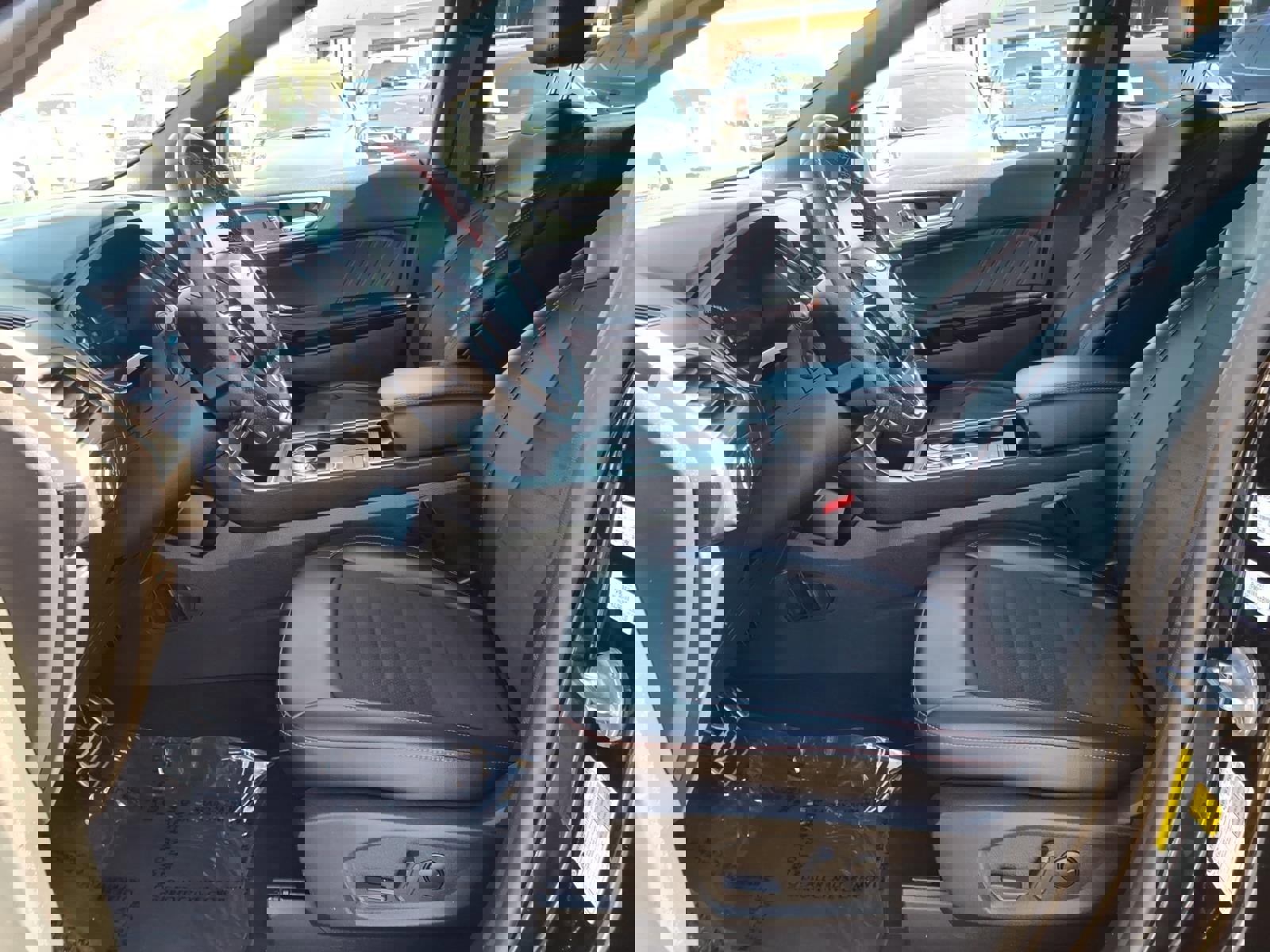 Used 2022 Ford Edge ST-Line image 22