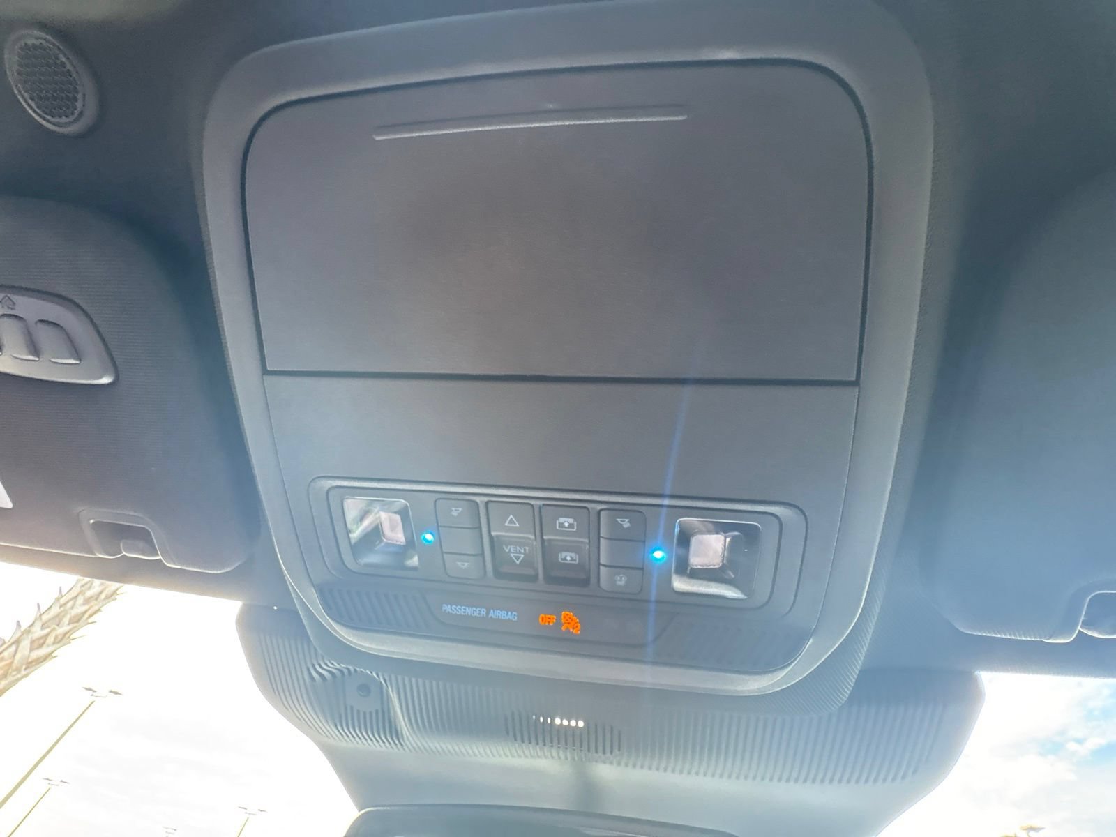 Used 2025 Ford Explorer Platinum RWD image 41