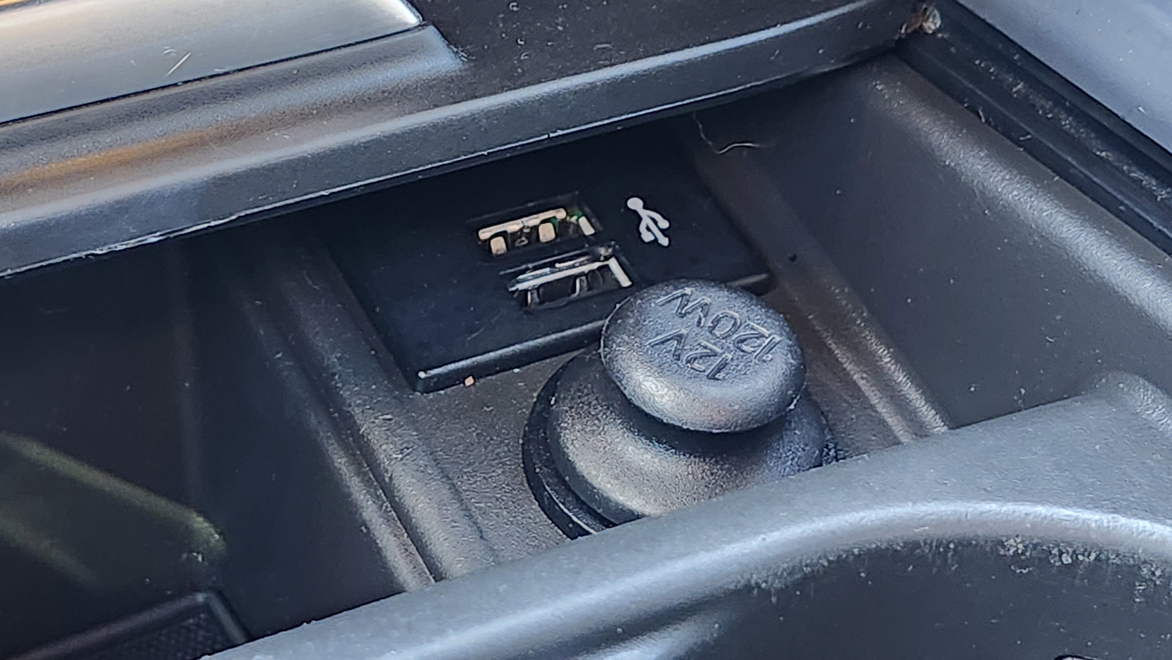 Used 2019 INFINITI QX50 Essential image 32