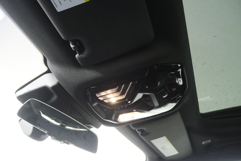 Certified 2024 BMW 530i image 21