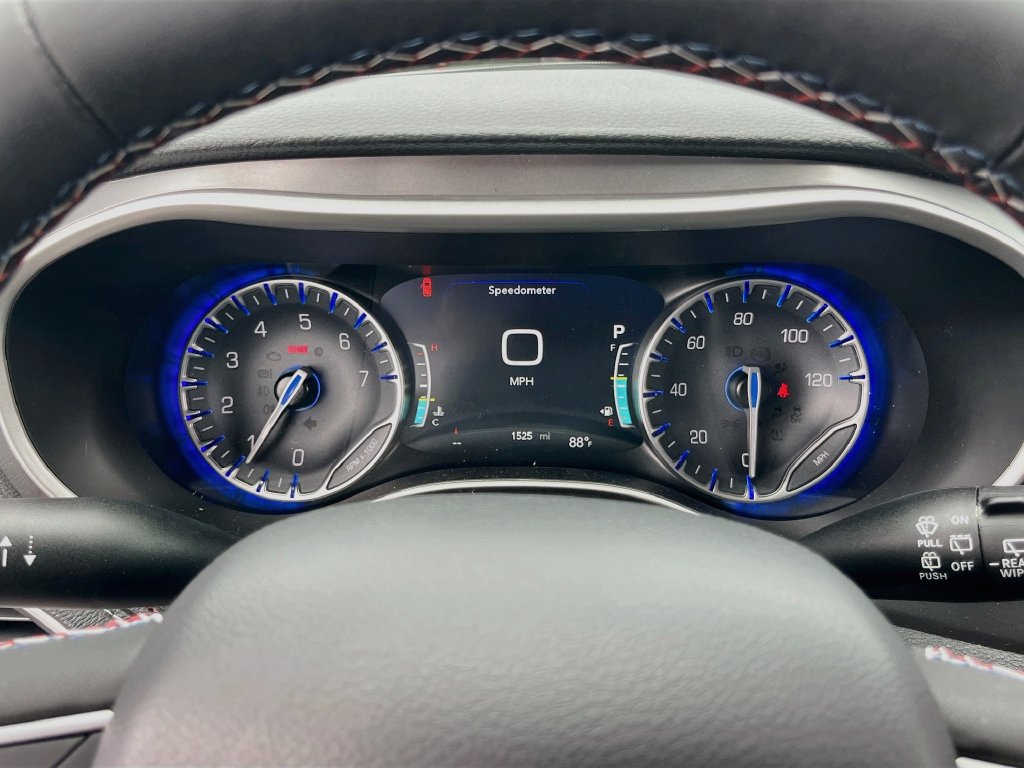 New 2027 Chrysler Pacifica Select FWD image 12