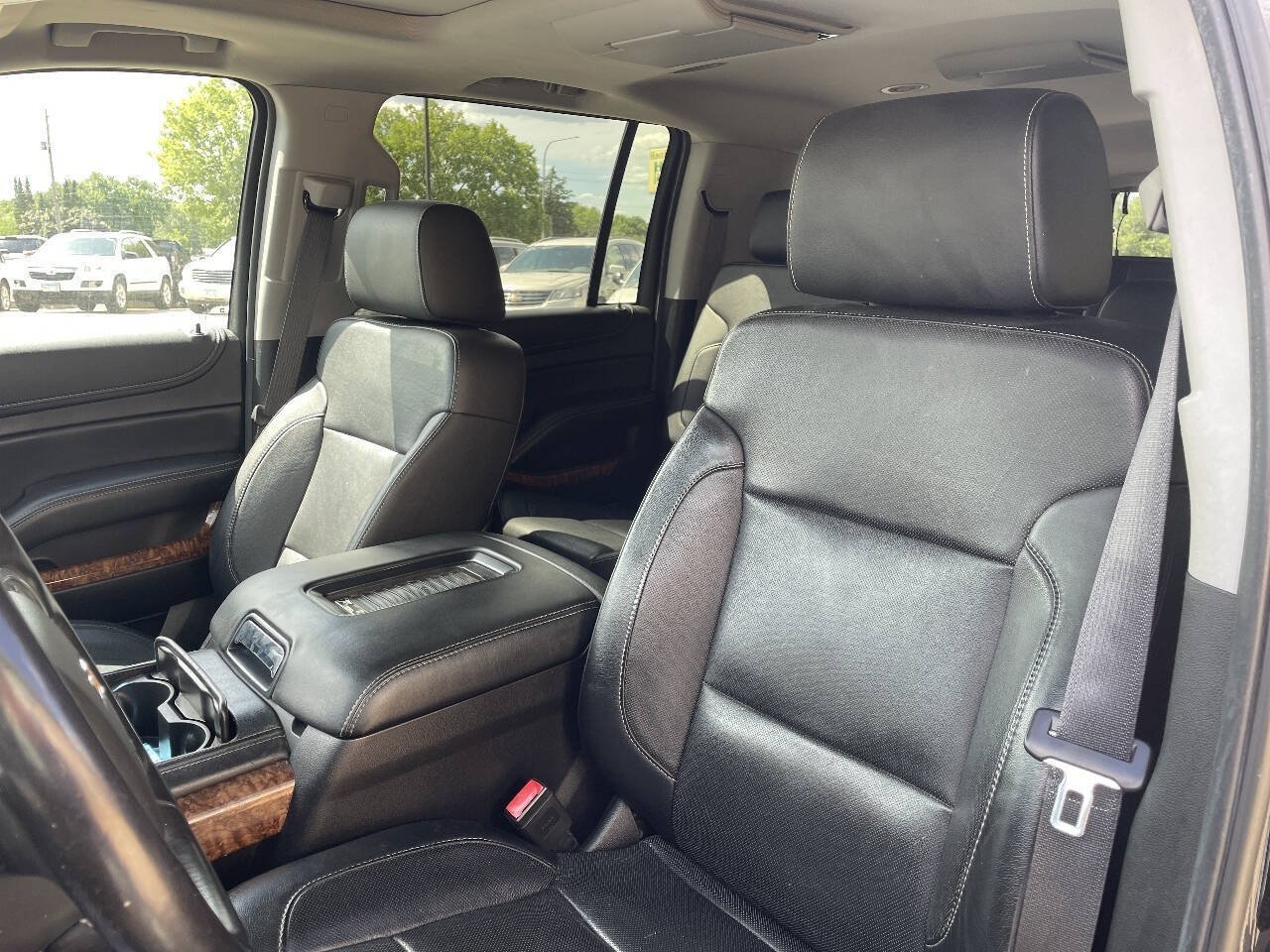 Used 2016 Chevrolet Suburban LTZ AWD/4WD image 15
