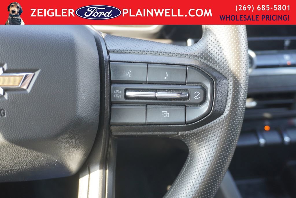 Used 2024 Chevrolet Colorado W/T image 23