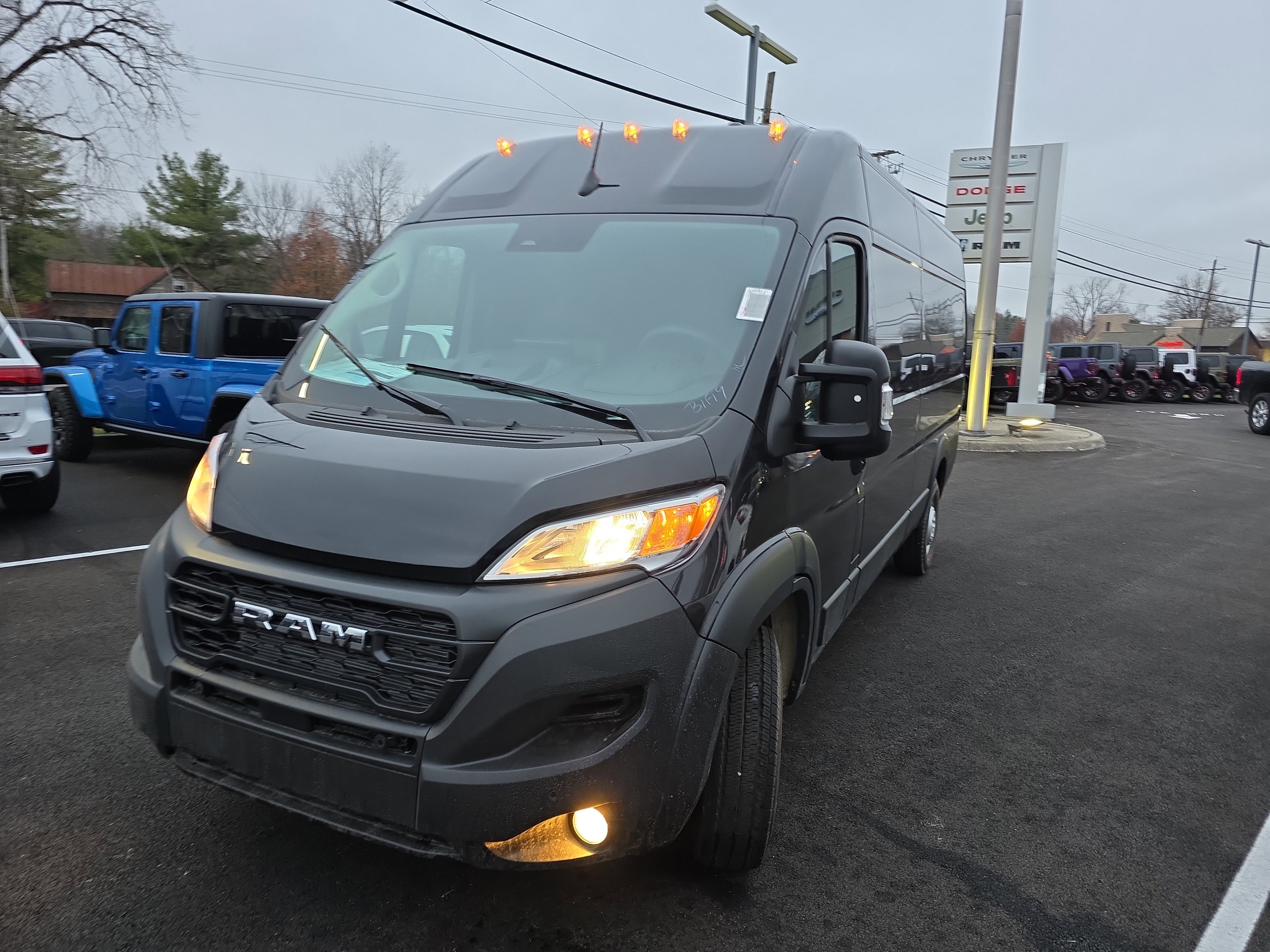 New 2026 RAM ProMaster 3500 w/ Premium Convenience Group image 16
