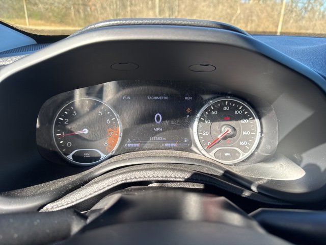 Used 2015 Jeep Renegade Limited image 24