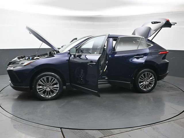 Used 2024 Toyota Venza XLE AWD/4WD image 48