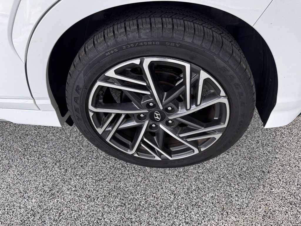 Used 2022 Hyundai Kona N Line FWD image 12