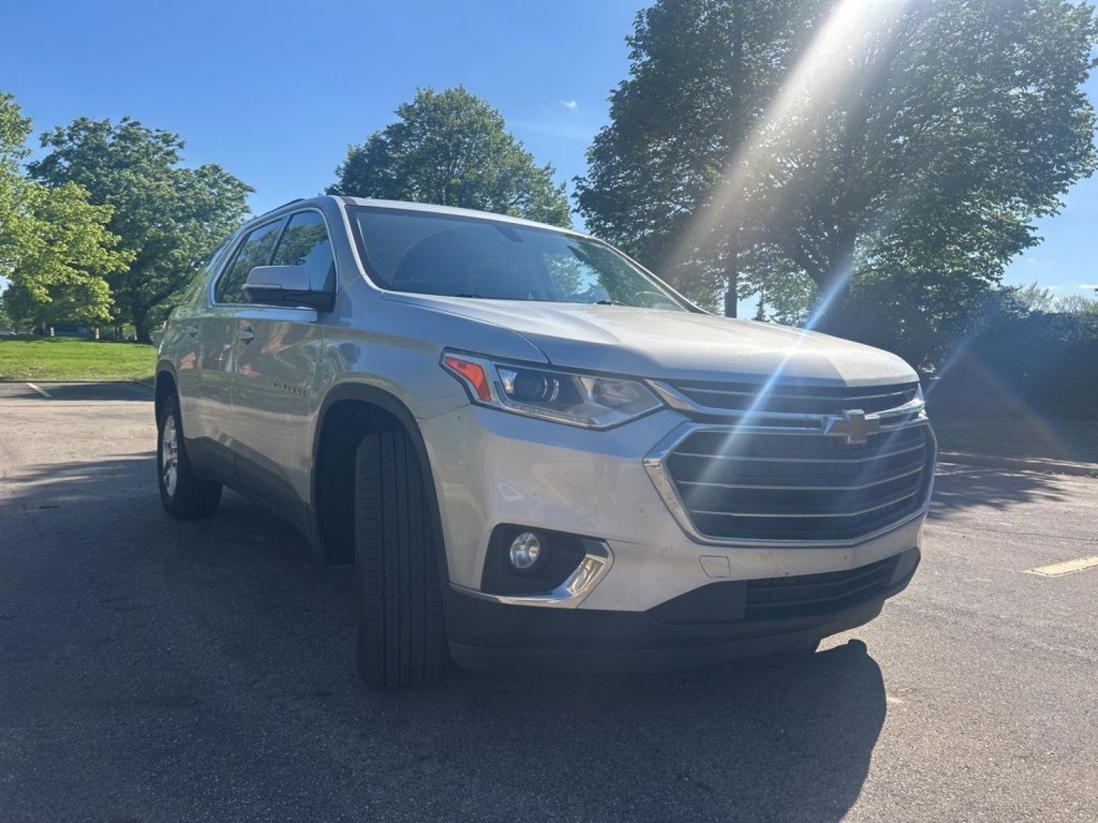 Used 2021 Chevrolet Traverse LT FWD image 6