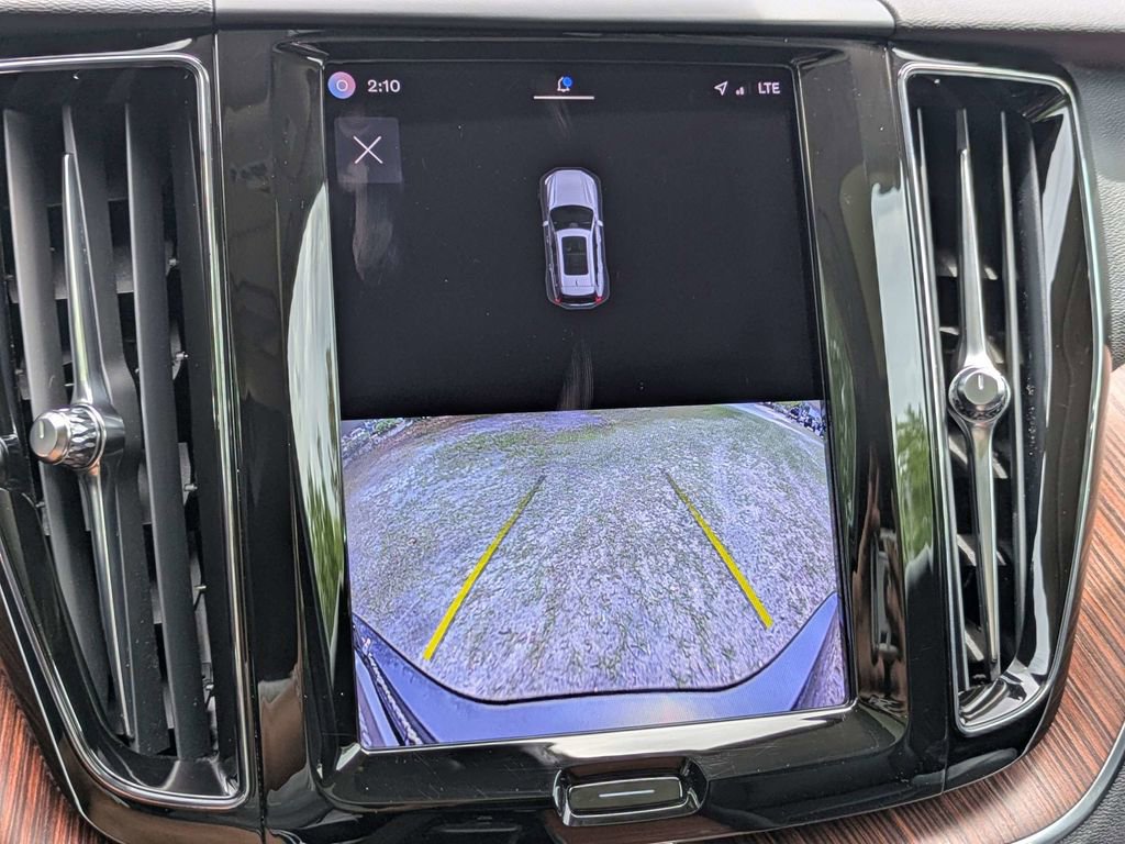 Certified 2023 Volvo XC60 B5 Plus FWD image 21