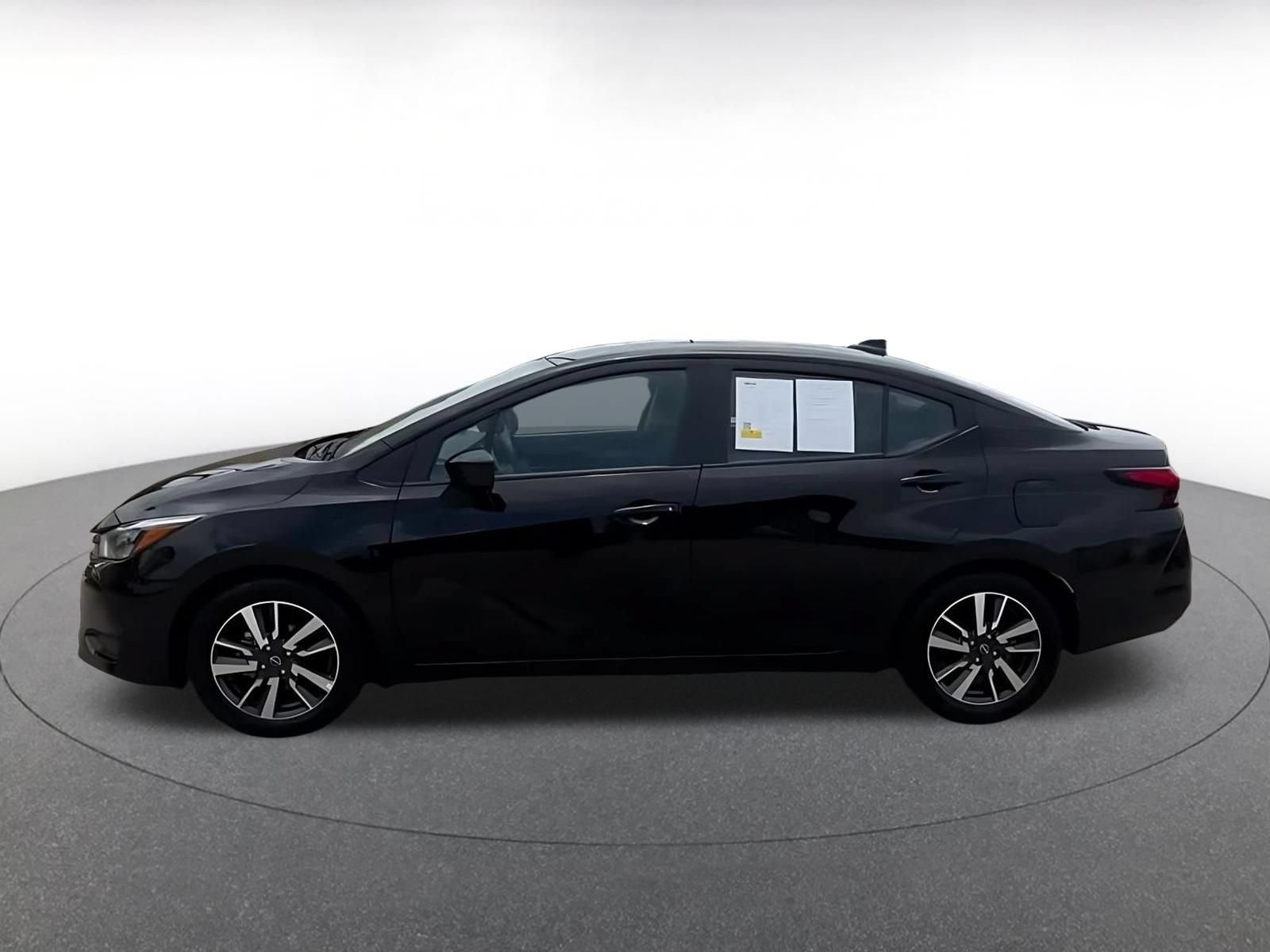 Used 2025 Nissan Versa SV FWD image 8