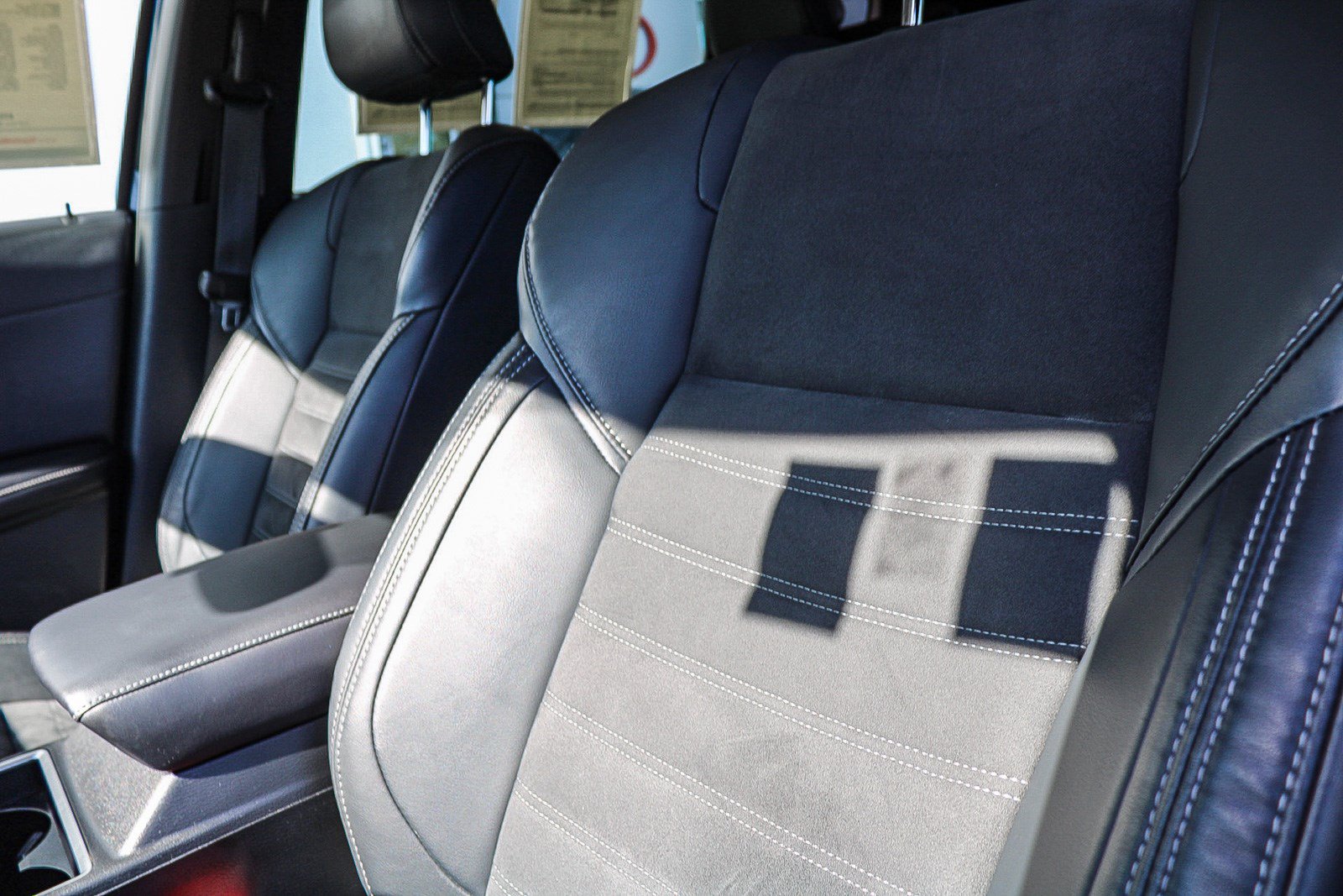 Used 2023 Mitsubishi Outlander SE AWD/4WD image 24
