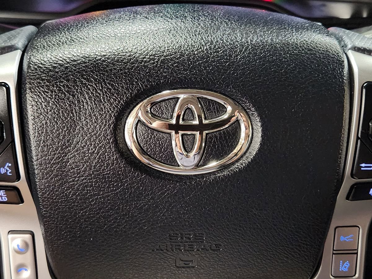 Used 2022 Toyota 4Runner Limited AWD/4WD image 50
