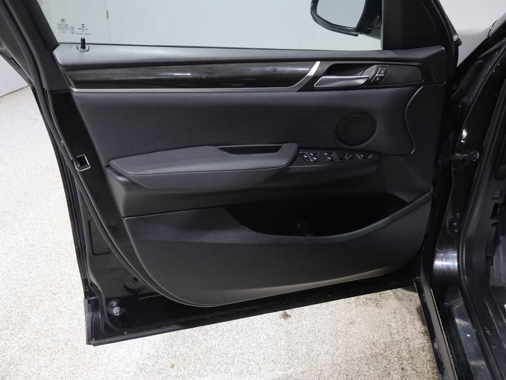 Used 2017 BMW X3 xDrive28i image 12
