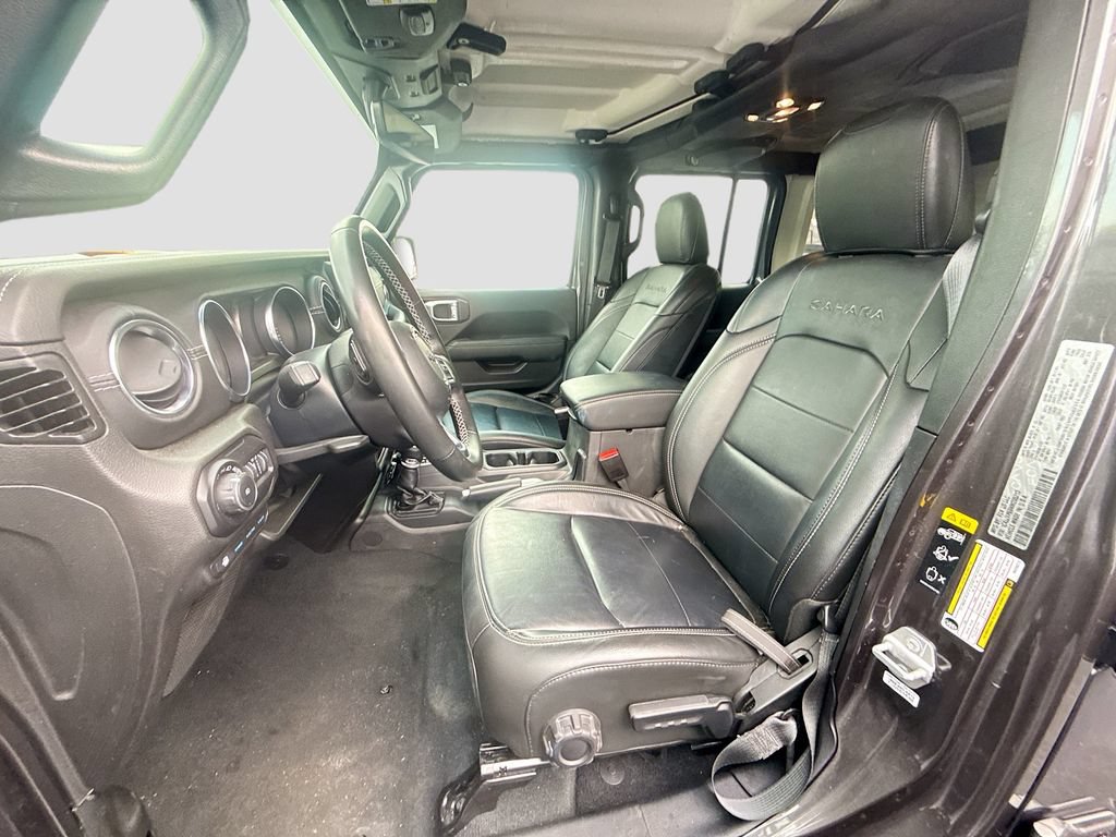 Used 2022 Jeep Wrangler Unlimited Sahara AWD/4WD image 23