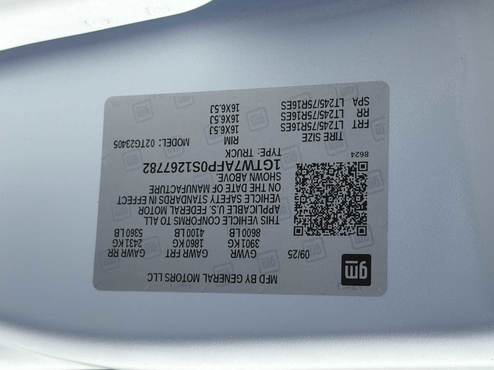 New 2025 GMC Savana 2500 w/ Driver Convenience Package image 32