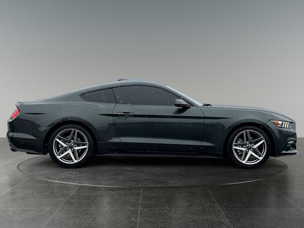 Used 2016 Ford Mustang Premium RWD image 10