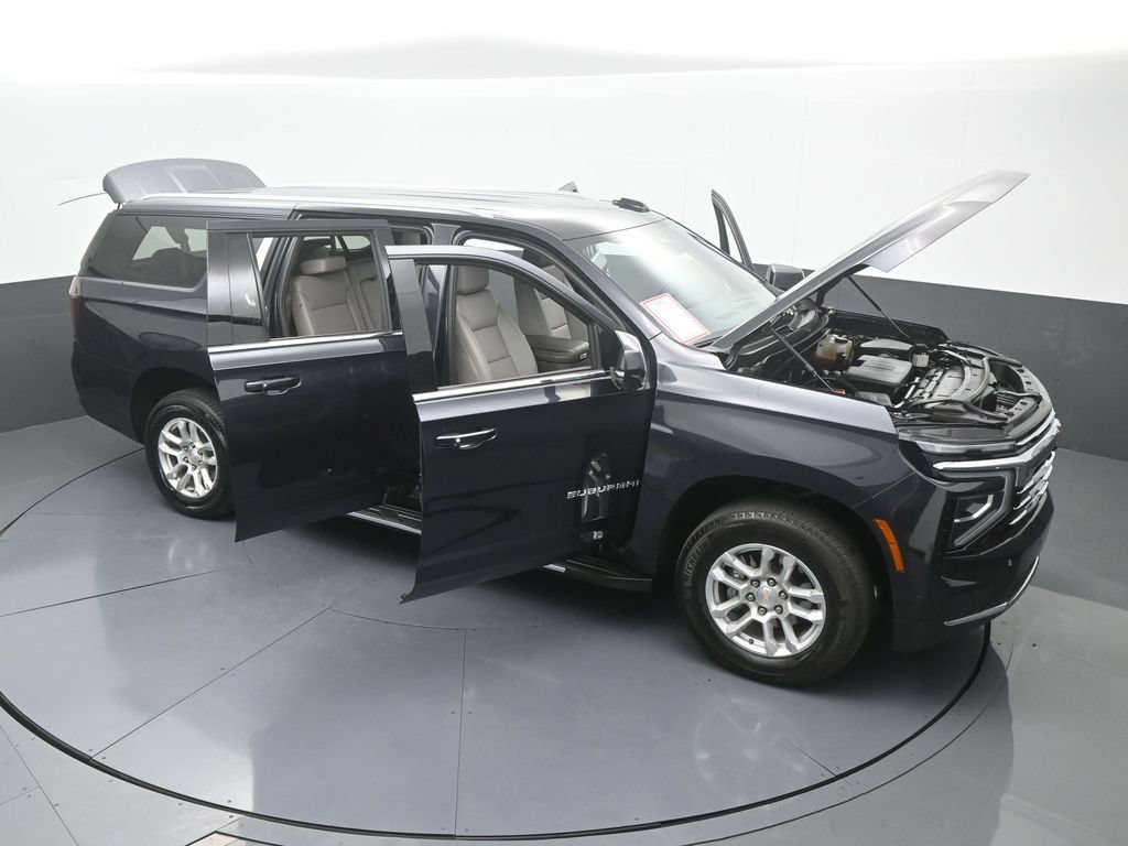 Used 2025 Chevrolet Suburban LT RWD image 84