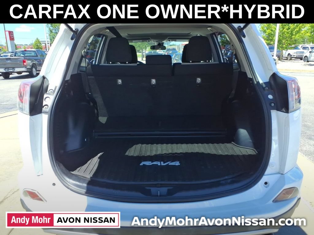 Used 2017 Toyota RAV4 XLE w/ All Weather Liner Package AWD/4WD image 9