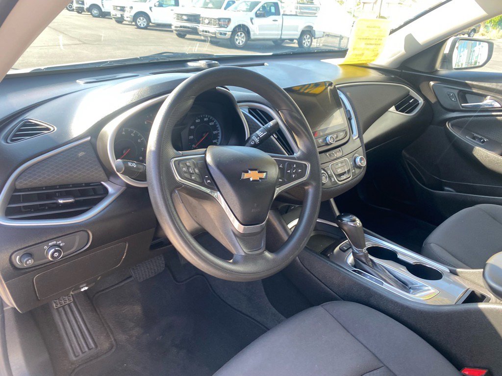 Used 2020 Chevrolet Malibu LS w/ Driver Confidence Package II image 20