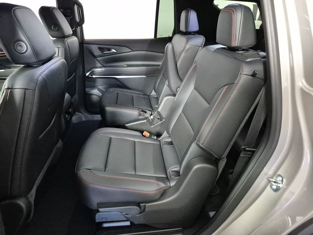 New 2026 Chevrolet Traverse Z71 w/ Driver Confidence Package AWD/4WD image 21