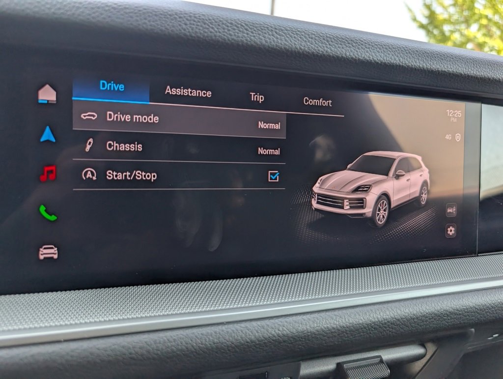 Certified 2025 Porsche Cayenne image 16